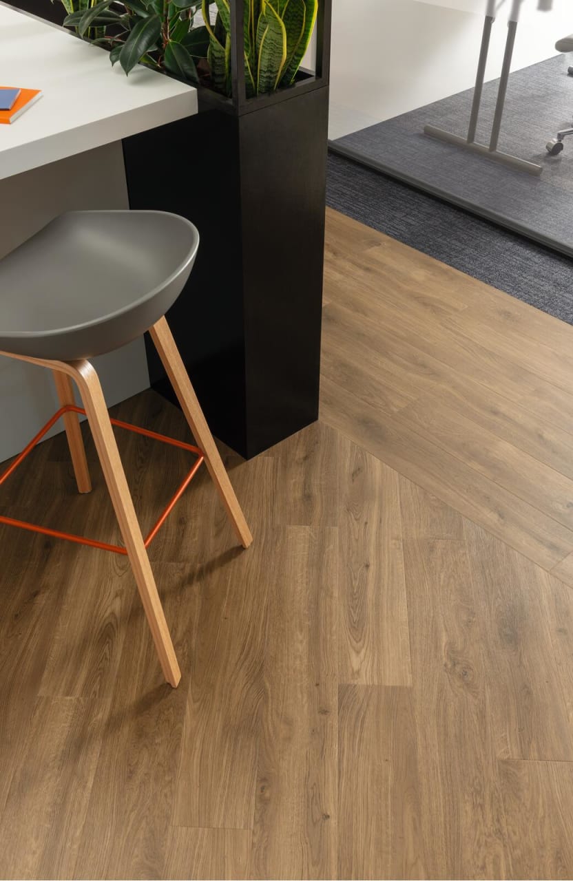 Brindle Oak | SX5W2657 | Amtico Access Loose Lay Vinyl